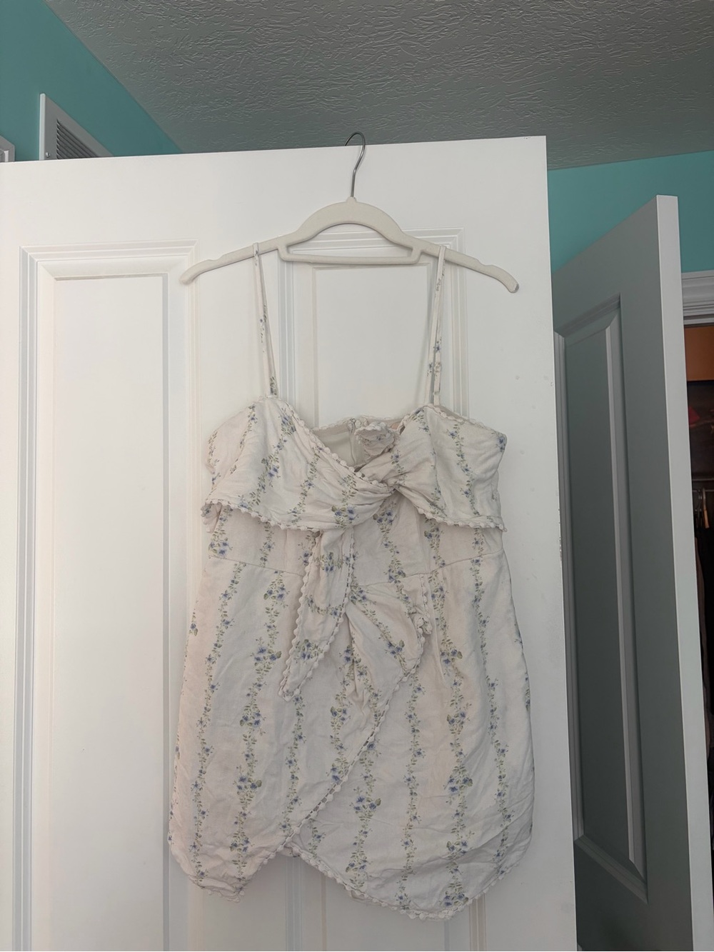 Woman’s White Floral Tie-Front Romper